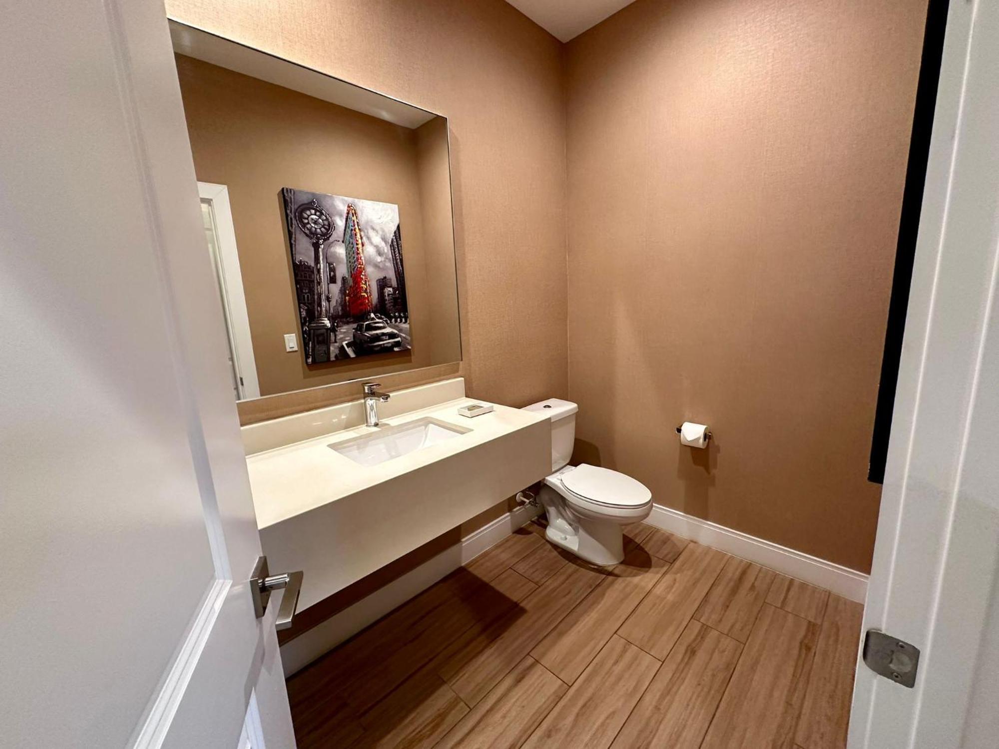 Luxury Home In Orlando With Private Hot Tub - 7 Min From Disney Parks - 3 Bedrooms And 4 Bathrooms! Buitenkant foto