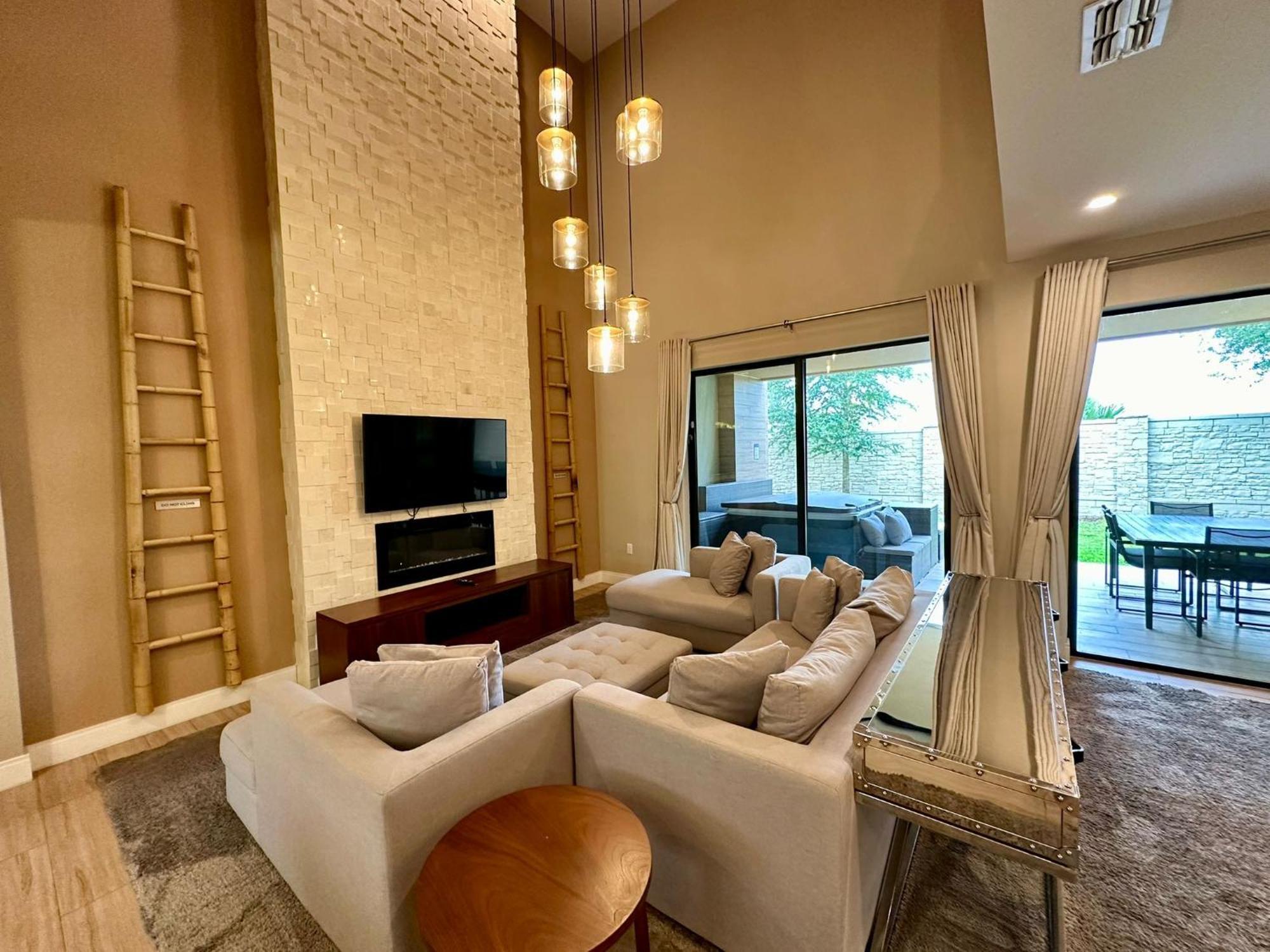 Luxury Home In Orlando With Private Hot Tub - 7 Min From Disney Parks - 3 Bedrooms And 4 Bathrooms! Buitenkant foto