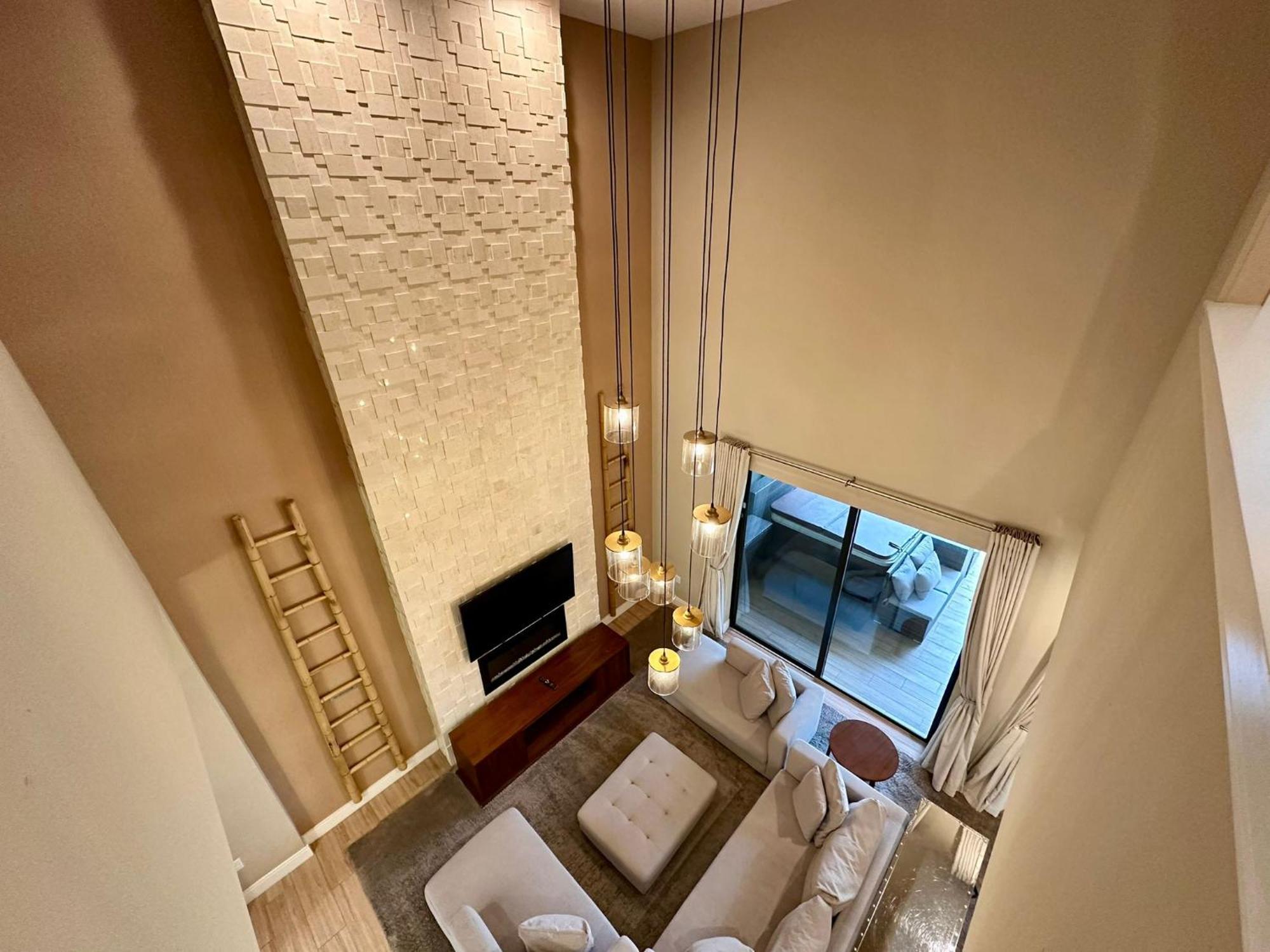 Luxury Home In Orlando With Private Hot Tub - 7 Min From Disney Parks - 3 Bedrooms And 4 Bathrooms! Buitenkant foto